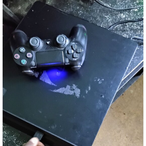 Sony PS4 Slim 1TB Console Bundle W/ Black & Red DualShock 4 Controllers & Power - Picture 5 of 11